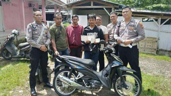 Warga Jambi Semringah Motornya 4 Bulan Hilang Ditemukan, Ternyata Ditinggalkan Istri di RS Warga Jambi Semringah Motornya 4 Bulan Hilang Ditemukan, Ternyata Ditinggalkan Istri di RS