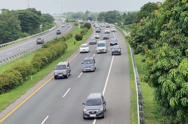 Ini Penjelasan Menhub soal Truk Barang yang Melintas di Tol saat Arus Mudik Ini Penjelasan Menhub soal Truk Barang yang Melintas di Tol saat Arus Mudik