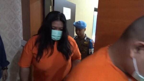 Gegara Kebutuhan Ekonomi, Wanita di Maros Tega Jajakan Ipar kepada Lelaki Hidung Belang Gegara Kebutuhan Ekonomi, Wanita di Maros Tega Jajakan Ipar kepada Lelaki Hidung Belang