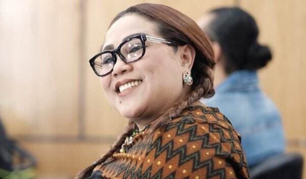 Nunung Srimulat Terharu dengan Bantuan Raffi Ahmad: Dia Teman Sejati