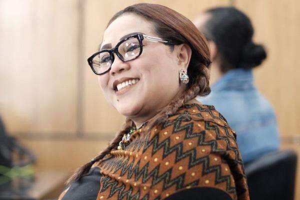 Uang di ATM Tersisa Rp100 Ribu, Nunung: Tolong Undang Aku Buat Beli Obat Uang di ATM Tersisa Rp100 Ribu, Nunung: Tolong Undang Aku Buat Beli Obat