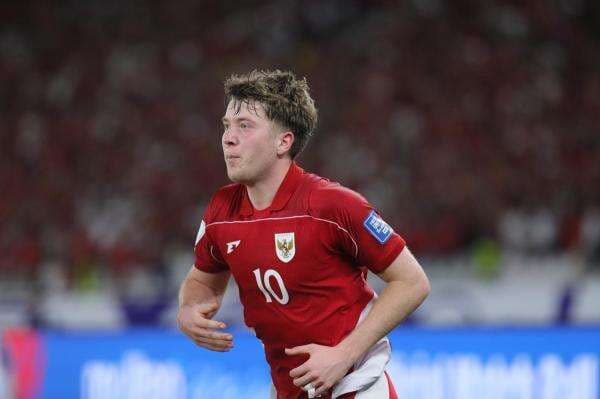 Reaksi Takjub Ole Romeny Lihat Dukungan Gila Suporter Timnas Indonesia saat Lawan Bahrain di SUGBK Reaksi Takjub Ole Romeny Lihat Dukungan Gila Suporter Timnas Indonesia saat Lawan Bahrain di SUGBK