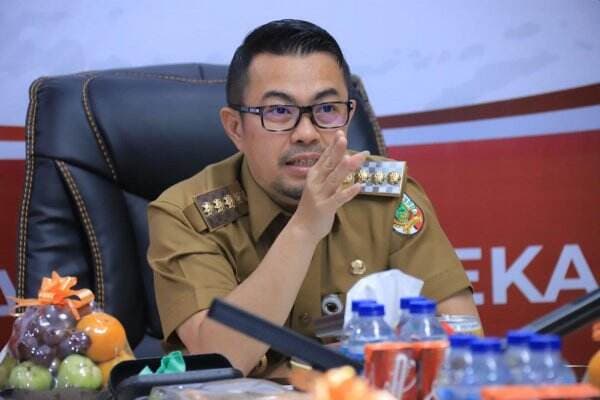 Kena OTT KPK, Kekayaan Pj Wali Kota Pekanbaru Risnandar Mahiwa Capai Rp1,9 Miliar