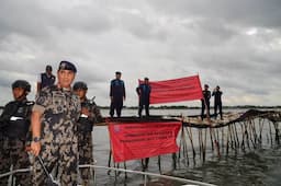 Menteri KKP Heran Pagar Laut di Tangerang Dibongkar Angkatan Laut&nbsp;