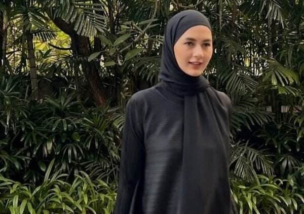 Paula Verhoeven Tampil Berhijab, Didoakan Bahagia di Tengah Kabar Perceraian&nbsp;