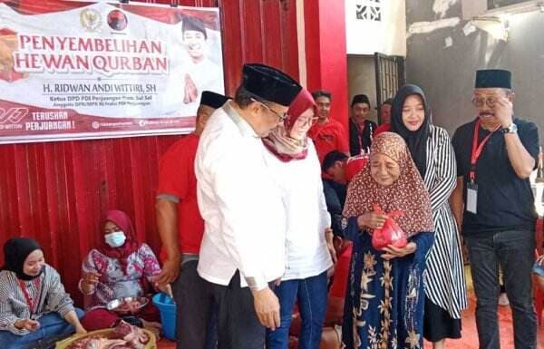 PDIP Sulsel Kurban 139 Sapi, ARW: Penyemangat untuk Terus Berbagi