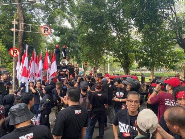 Massa PDIP Demo Desak Peristiwa Kudatuli Masuk Pelanggaran HAM Berat