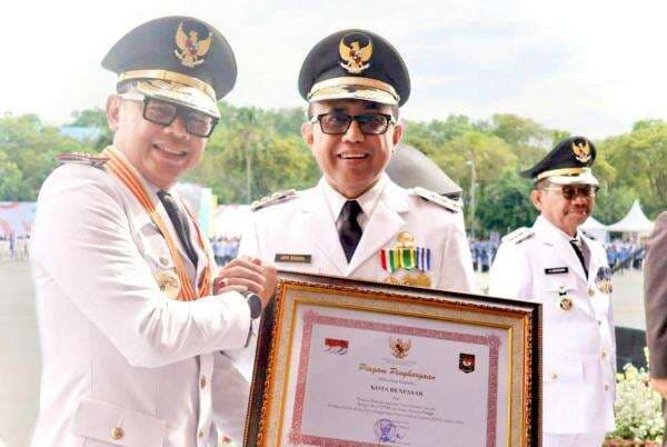 Denpasar Raih Penghargaan Nasional, Wamendagri: Pemda Harus Dekat dengan Masyarakat Denpasar Raih Penghargaan Nasional, Wamendagri: Pemda Harus Dekat dengan Masyarakat