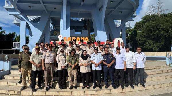 Dampingi Titiek Soeharto ke Titik Nol Sabang, Menhut: Tempat Penting Negeri Ini Secara Historis! Dampingi Titiek Soeharto ke Titik Nol Sabang, Menhut: Tempat Penting Negeri Ini Secara Historis!