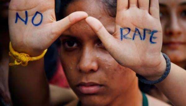 Karyawati Perusahaan Swasta Ini Terpaksa Loncat dari Kereta karena Akan Diperkosa Karyawati Perusahaan Swasta Ini Terpaksa Loncat dari Kereta karena Akan Diperkosa