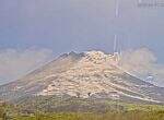 Penampakan Gunung Merapi Erupsi Luncurkan Wedus Gembel Sejauh 1.100 Meter