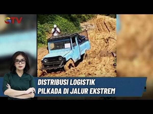 Perjuangan Petugas Distribusi Logistik Pilkada di Jalur Ekstrem