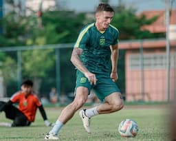 Jelang Persebaya Surabaya vs Persis Solo, Slavko Damjanovic Ungkap Kunci Rahasia Tebalnya Pertahanan Bajul Ijo