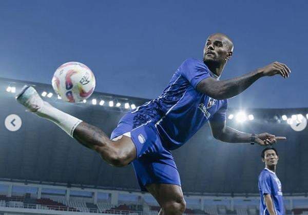 Badai Cedera, 2 Striker Persib Bandung Absen saat Lawan Borneo FC Badai Cedera, 2 Striker Persib Bandung Absen saat Lawan Borneo FC