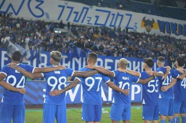 Ironis! Persib Puncaki Liga 1, tapi Tak Punya Wakil di Timnas Indonesia Ironis! Persib Puncaki Liga 1, tapi Tak Punya Wakil di Timnas Indonesia
