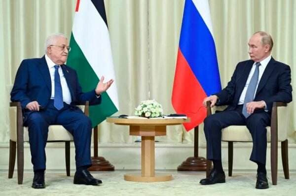 Putin Bertemu Mahmoud Abbas, Ungkap Keprihatinan untuk Rakyat Palestina dan Tegaskan Dukungannya