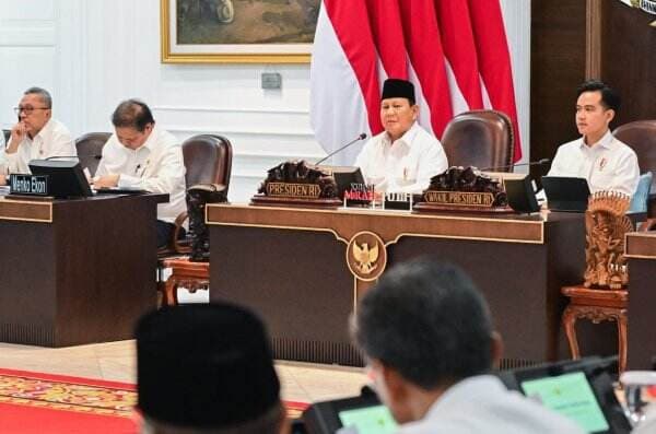 Puji Kinerja Menko Zulhas dan Menteri Teknis Bidang Pangan, Prabowo: Sangat Menggembirakan!