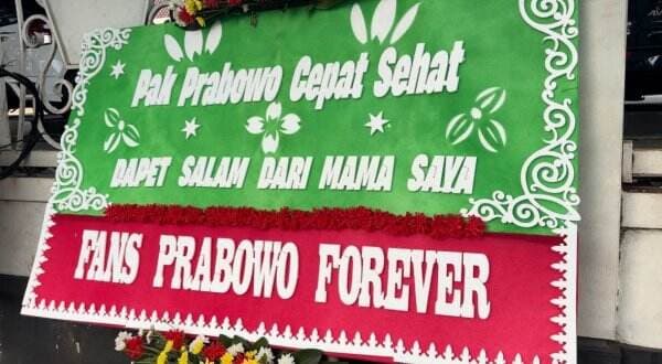 Prabowo Subianto Kebajiran Karangan Bunga