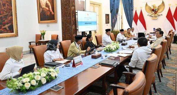 Prabowo Gelontorkan Rp100 Miliar untuk 1 Sekolah Rakyat Prabowo Gelontorkan Rp100 Miliar untuk 1 Sekolah Rakyat