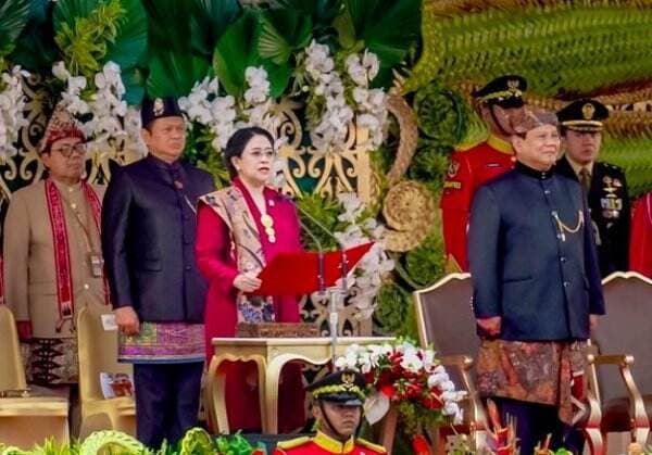 Puan Bawa Semangat Emansipasi Wanita Lewat Busana Kebaya Kartini Merah di Upacara HUT RI di IKN