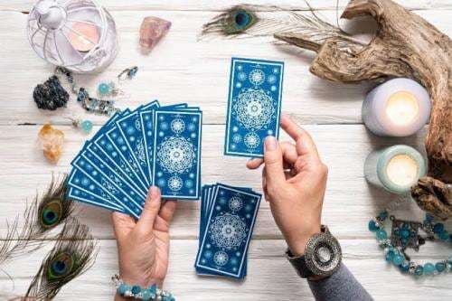 Ramalan Tarot Hari Ini: Temukan Kembali Dirimu yang Sempat Hilang