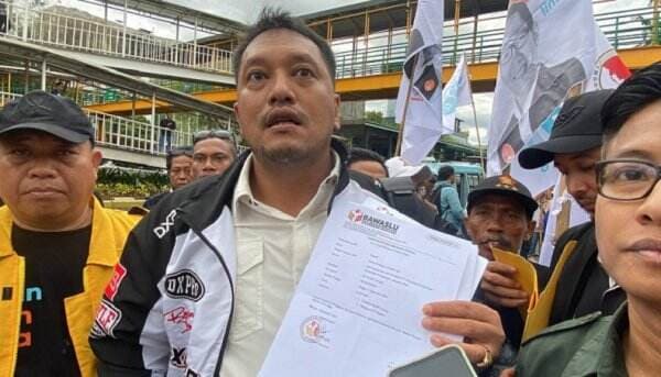 Relawan RIDO Demo di KPUD Jakarta, Banyak Warga Tak Dapat Undangan untuk Nyoblos Pilkada