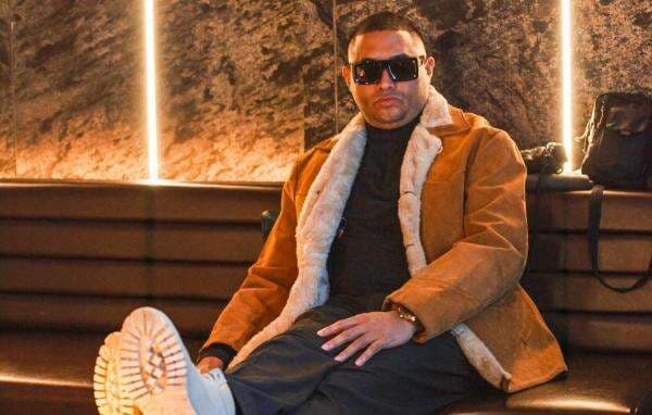 Kecewa Namanya Salah Tulis oleh Ahmad Dhani, Rayen Pono: Lu Pikir Gw Takut Sama Lu? Kecewa Namanya Salah Tulis oleh Ahmad Dhani, Rayen Pono: Lu Pikir Gw Takut Sama Lu?