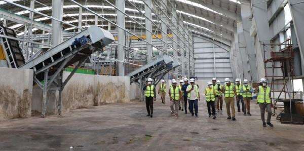 Jalankan Instruksi Pramono, DLH DKI Kosongkan Bunker dan Gudang hingga Tambah Deodorizer Atasi Masalah di RDF Rorotan Jalankan Instruksi Pramono, DLH DKI Kosongkan Bunker dan Gudang hingga Tambah Deodorizer Atasi Masalah di RDF Rorotan