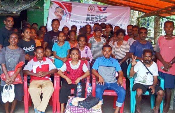 Anggota DPRD Partai Perindo Andarias Kawan Serap Aspirasi di Aru Tengah Anggota DPRD Partai Perindo Andarias Kawan Serap Aspirasi di Aru Tengah