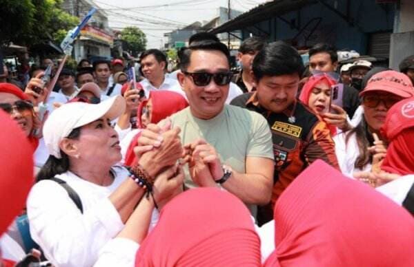 Guru Ngaji Curhat ke RK Sambil Nangis, Minta Kesejahteraan dan Upah yang Layak&nbsp;