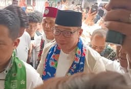 Ridwan Kamil-Suswono Hadiri Deklarasi Gabungan Relawan 08 di Cakung, Disambut Musik Hadroh dan Teriakan Emak-Emak