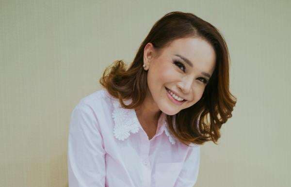 Gugup Jelang Konser, Rossa Alami Asam Lambung Naik Gugup Jelang Konser, Rossa Alami Asam Lambung Naik