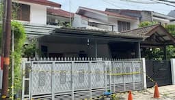 Penampakan Rumah Remaja Bunuh Ayah dan Nenek di Lebak Bulus, Ada Bercak Darah