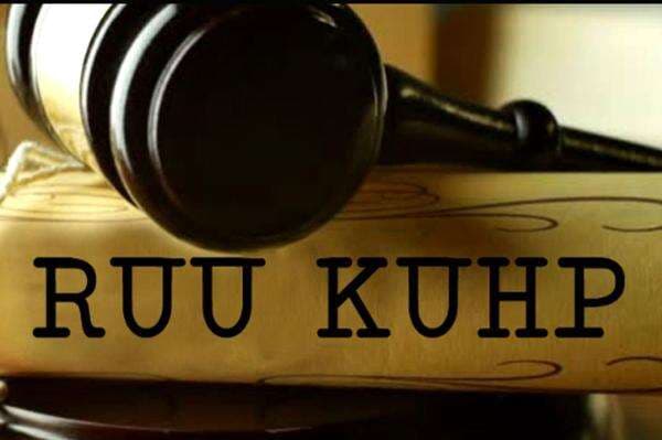 Eks Hakim MK Sebut Tidak Tepat Hapus Kewenangan Kejaksaan dalam Penyidikan Korupsi Eks Hakim MK Sebut Tidak Tepat Hapus Kewenangan Kejaksaan dalam Penyidikan Korupsi