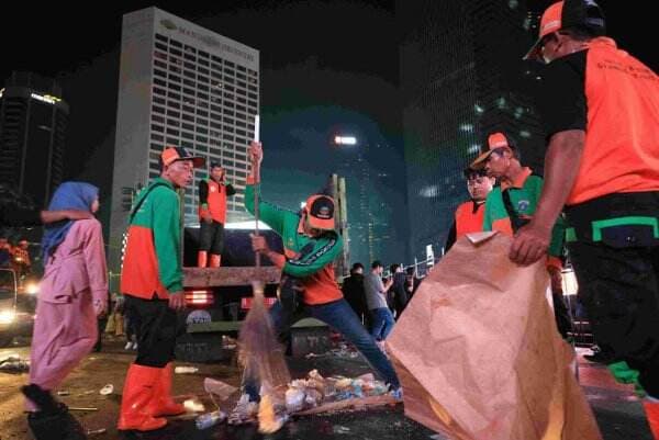 Sampah Perayaan Malam Tahun Baru di Jakarta Capai 120 Ton