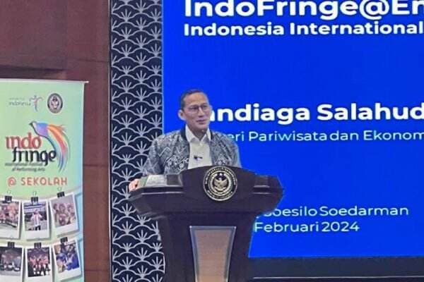 Sandiaga Uno Soroti Punahnya Tari Topeng Randegan Majalengka: PR bagi Kita