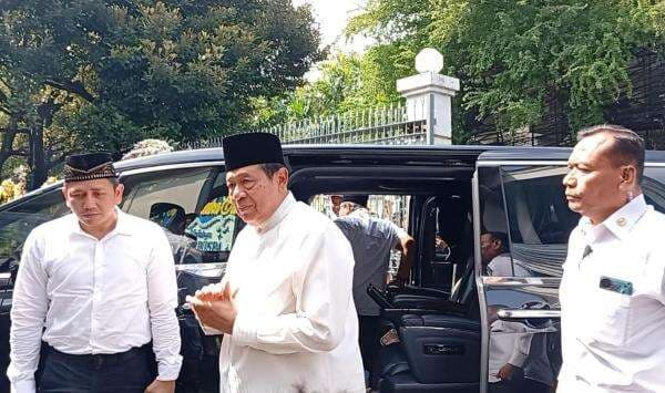 SBY Melayat ke Rumah Duka Almarhumah Titiek Puspa Pagi Ini SBY Melayat ke Rumah Duka Almarhumah Titiek Puspa Pagi Ini
