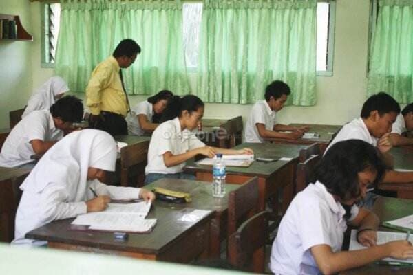 Ini Alasan Jurusan IPA, IPS dan Bahasa di SMA Bakal Diberlakukan Lagi Ini Alasan Jurusan IPA, IPS dan Bahasa di SMA Bakal Diberlakukan Lagi