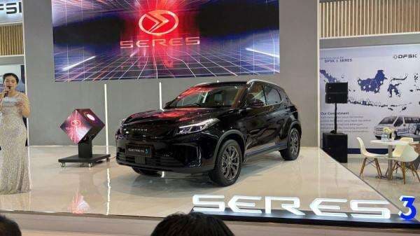 Mobil Listrik Seres 3 Resmi Meluncur di PEVS 2025, Dibanderol Mulai Rp370 Juta Mobil Listrik Seres 3 Resmi Meluncur di PEVS 2025, Dibanderol Mulai Rp370 Juta