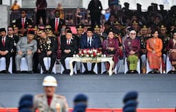    Soroti Tantangan di Masa Depan, Jokowi Tekankan Polri Harus Lincah, Adaptif hingga Kuasai Iptek