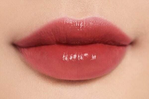 Cara Bikin Red Glazed Lips ala Korea, Gampang Banget! 