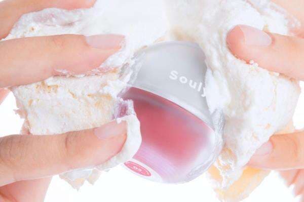 Fenomena Chewy Blush, Produk Makeup Multifungsi dan Beragam Manfaat Fenomena Chewy Blush, Produk Makeup Multifungsi dan Beragam Manfaat