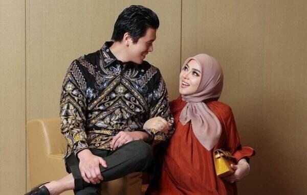 Jadi Ibu di Usia 44 Tahun, Syahrini : Terima Kasih Ya Rabb