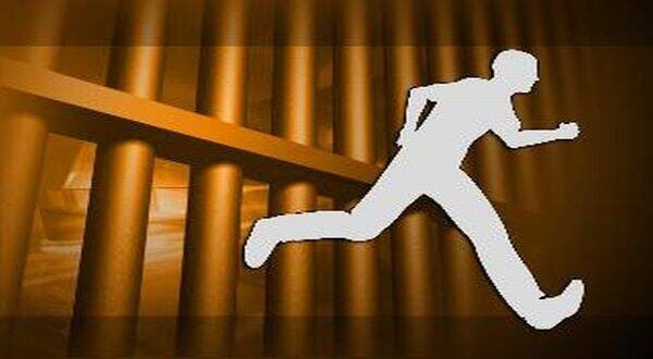 Jebol Dinding, 8 Tahanan Polres Lahat Kabur dari Sel Jebol Dinding, 8 Tahanan Polres Lahat Kabur dari Sel