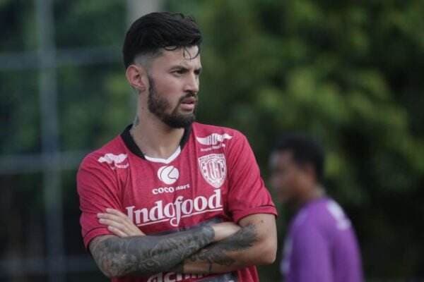 Ternyata Segini Gaji Stefano Lilipaly di Klub Borneo FC