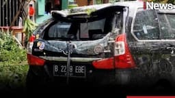 Belasan Pohon Tumbang Timpa Mobil saat Hujan disertai Angin Kencang Terjang Jakpus