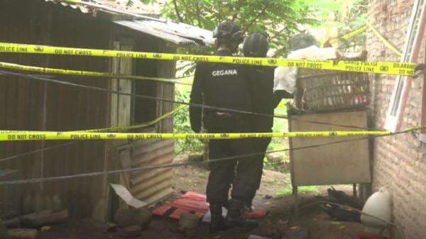 Bersih-Bersih Rumah, Warga Asahan Dikejutkan Penemuan Granat MK-1 Aktif Bersih-Bersih Rumah, Warga Asahan Dikejutkan Penemuan Granat MK-1 Aktif