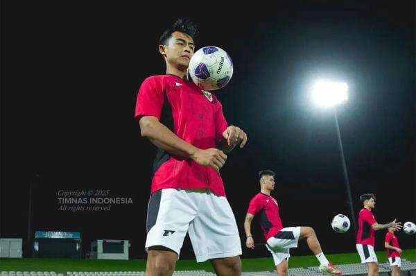 Patrick Kluivert Tetapkan 23 Pemain Timnas Indonesia vs Australia, Pratama Arhan Dicoret! Patrick Kluivert Tetapkan 23 Pemain Timnas Indonesia vs Australia, Pratama Arhan Dicoret!