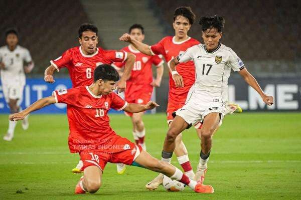 Timnas Indonesia U-17 Sapu Bersih Kemenangan, Maarten Paes dan Jens Raven Angkat Topi Timnas Indonesia U-17 Sapu Bersih Kemenangan, Maarten Paes dan Jens Raven Angkat Topi