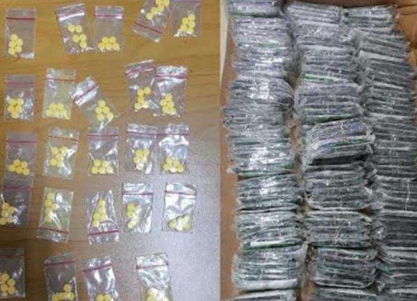 Polisi Ringkus Pengedar Obat Keras di Tanah Abang, Puluhan Ribu Butir Tramadol Disita Polisi Ringkus Pengedar Obat Keras di Tanah Abang, Puluhan Ribu Butir Tramadol Disita